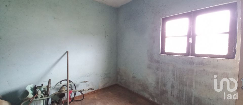 Moradia T3 em Barcelos, Vila Boa e Vila Frescainha (São Martinho e São Pedro) de 416 m²