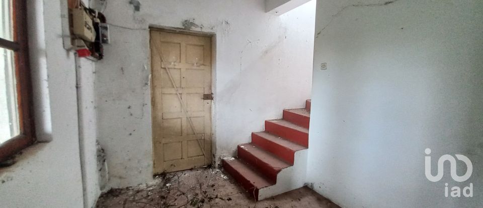 Moradia T3 em Barcelos, Vila Boa e Vila Frescainha (São Martinho e São Pedro) de 416 m²