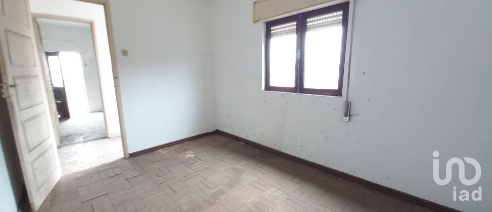 Moradia T3 em Barcelos, Vila Boa e Vila Frescainha (São Martinho e São Pedro) de 416 m²