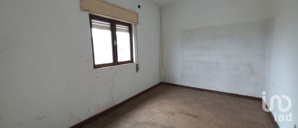 Moradia T3 em Barcelos, Vila Boa e Vila Frescainha (São Martinho e São Pedro) de 416 m²