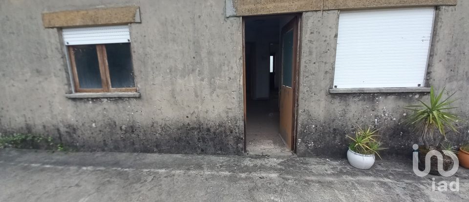 Moradia T3 em Barcelos, Vila Boa e Vila Frescainha (São Martinho e São Pedro) de 416 m²