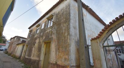 Maison traditionnelle T3 à Miranda do Corvo de 111 m²