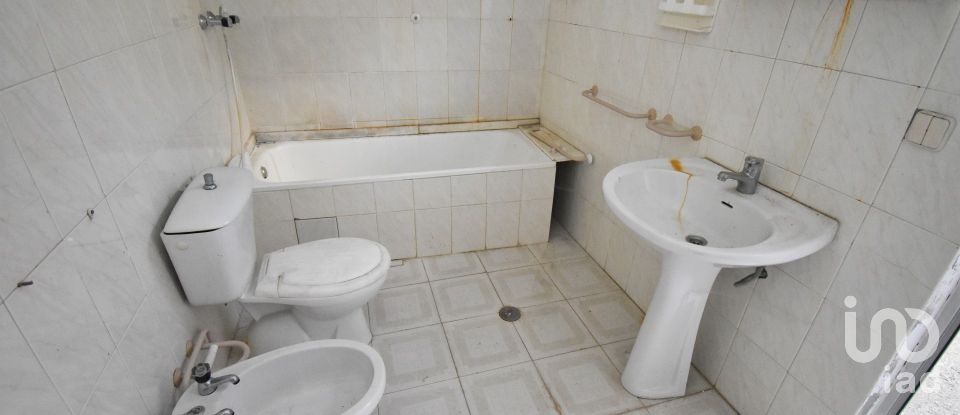 Maison traditionnelle T3 à Miranda do Corvo de 111 m²