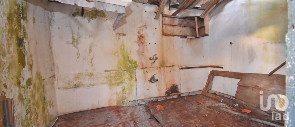 Maison traditionnelle T3 à Miranda do Corvo de 111 m²