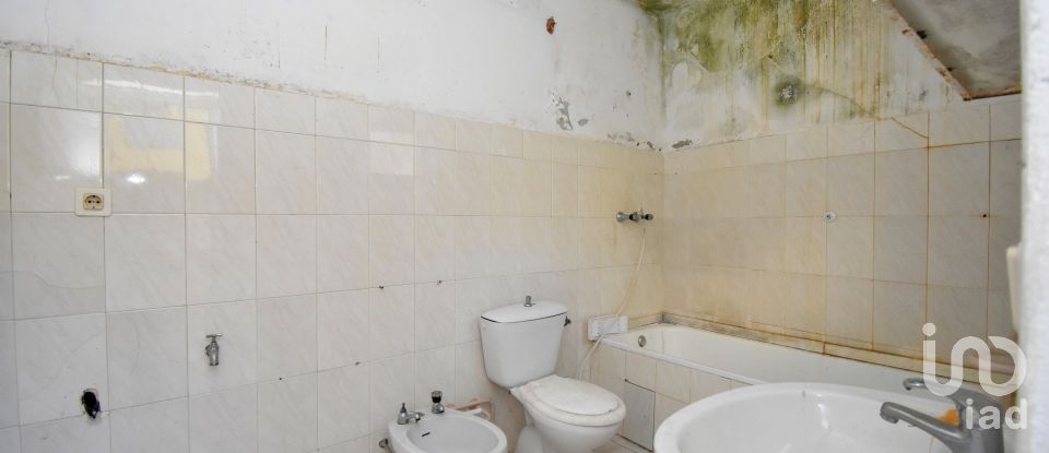 Maison traditionnelle T3 à Miranda do Corvo de 111 m²