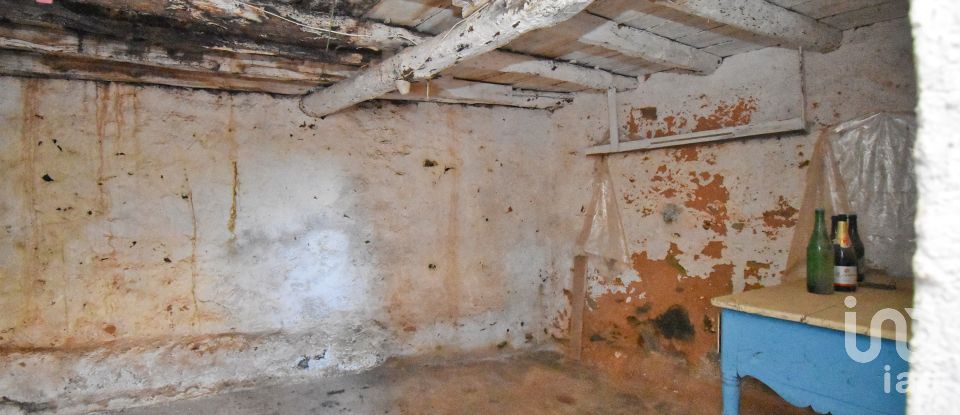 Maison traditionnelle T3 à Miranda do Corvo de 111 m²