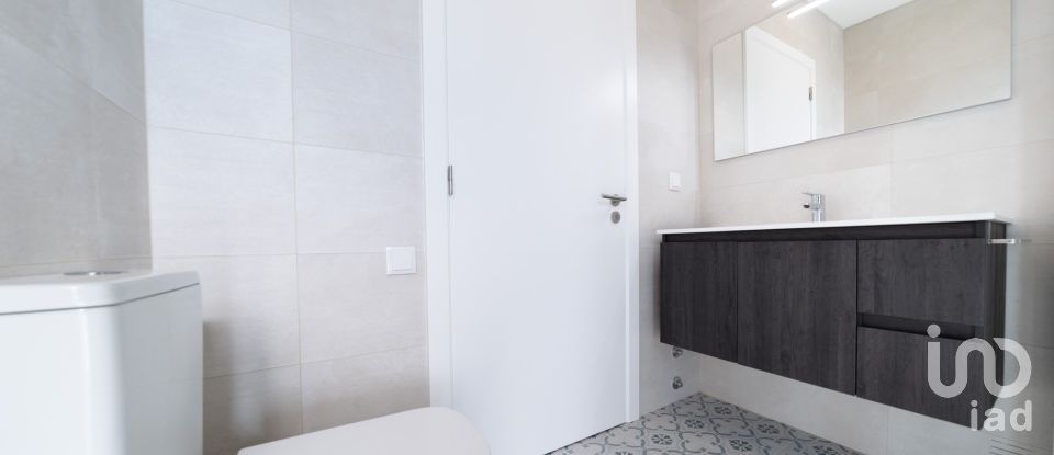 Moradia T3 em Atouguia da Baleia de 130 m²