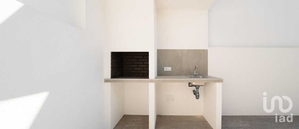 Moradia T3 em Atouguia da Baleia de 130 m²