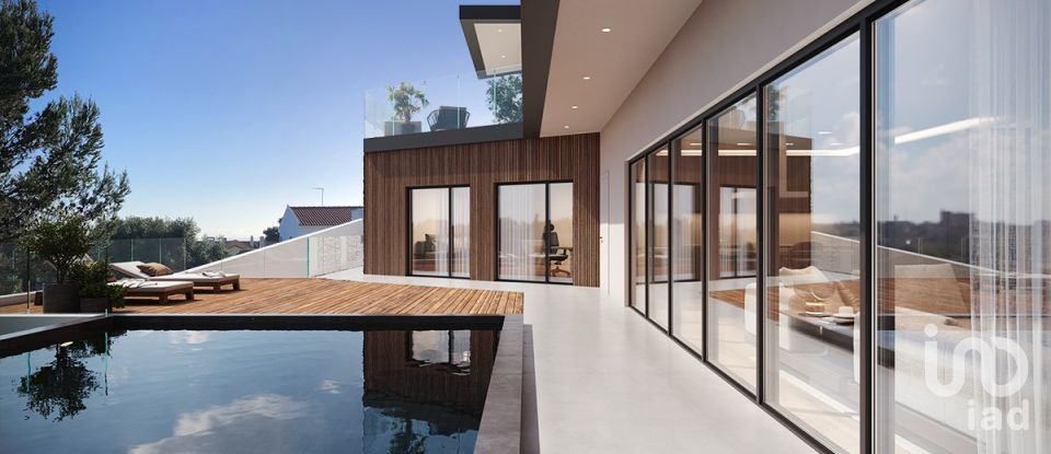 Moradia T6 em Cascais e Estoril de 696 m²