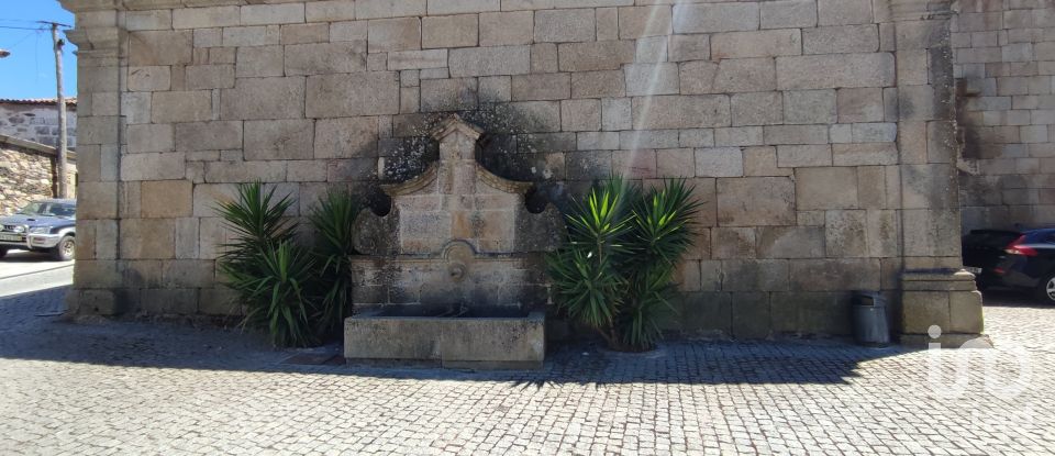 Moradia T5 em Barcos e Santa Leocádia de 179 m²