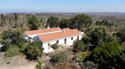 Maison rustique T3 à Odeceixe de 126 m²