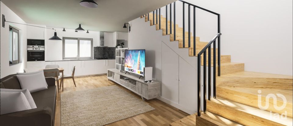 Moradia T2 em Alenquer (Santo Estêvão e Triana) de 84 m²