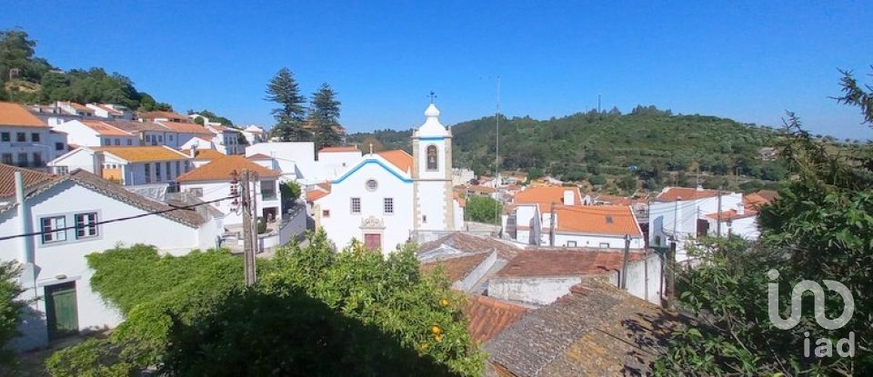 Moradia T2 em Alenquer (Santo Estêvão e Triana) de 84 m²