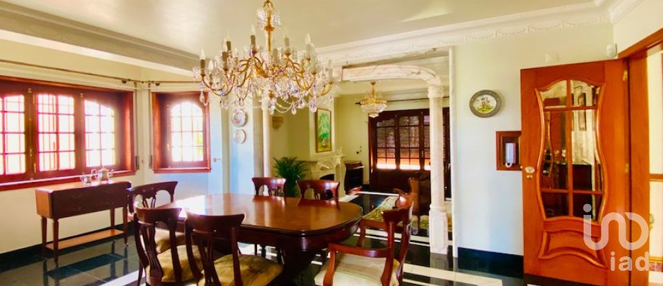 House T4 in Sintra (Santa Maria e São Miguel, São Martinho e São Pedro de Penaferrim) of 200 m²