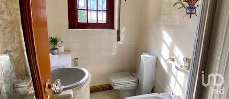 House T4 in Sintra (Santa Maria e São Miguel, São Martinho e São Pedro de Penaferrim) of 200 m²