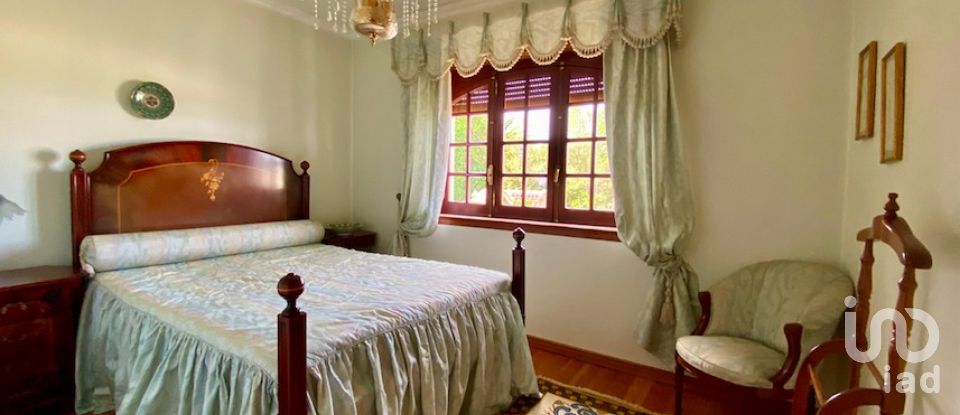 House T4 in Sintra (Santa Maria e São Miguel, São Martinho e São Pedro de Penaferrim) of 200 m²