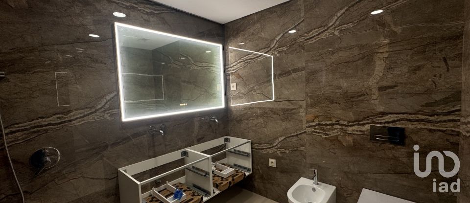 Maison T4 à Azeitão (São Lourenço e São Simão) de 210 m²