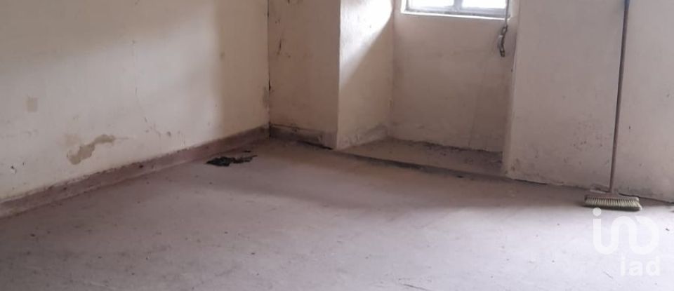 Maison de village T2 à Bárrio de 305 m²