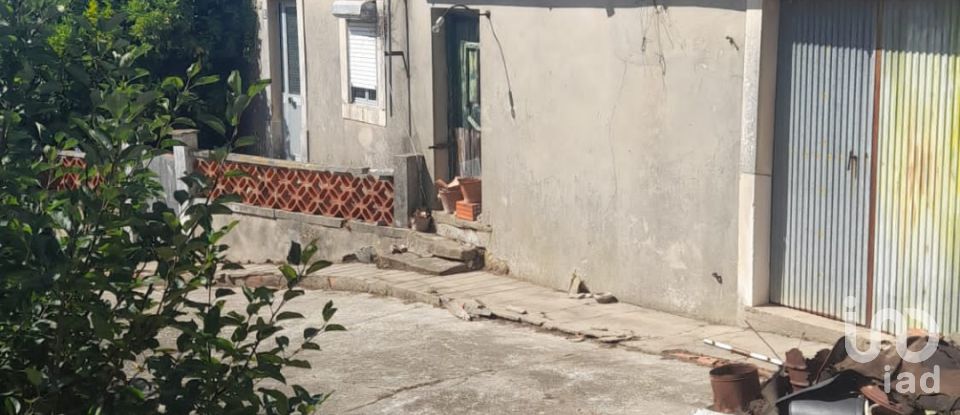 Maison de village T2 à Bárrio de 305 m²