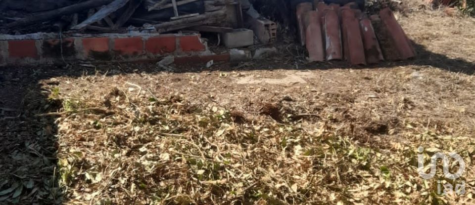 Maison de village T2 à Bárrio de 305 m²