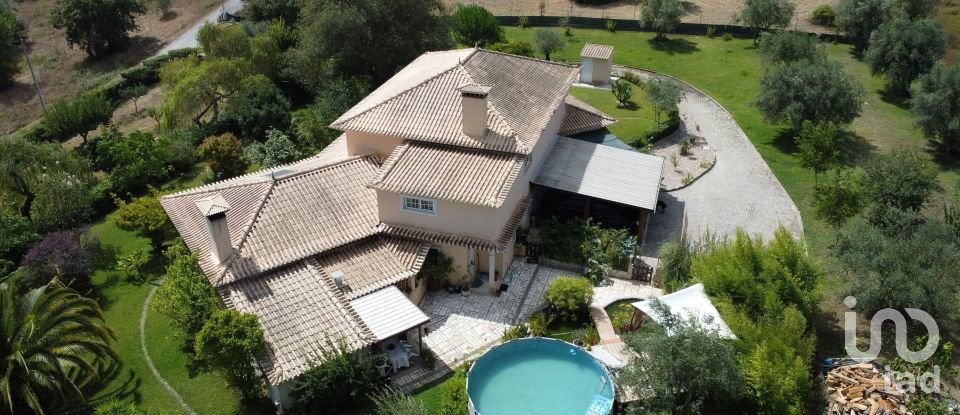 Casa de Campo T4 em Caxarias de 458 m²