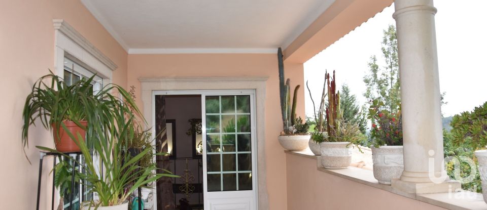 Casa de Campo T4 em Caxarias de 458 m²