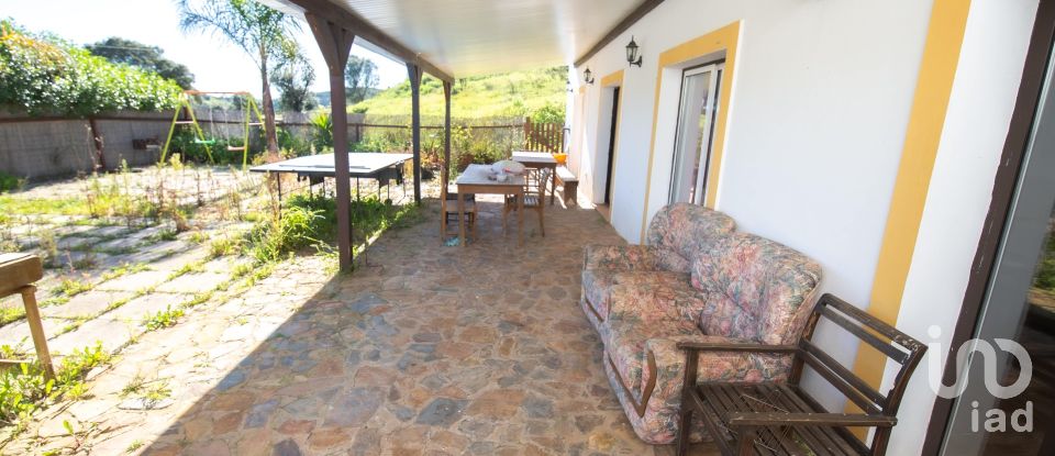 Terrain à Mexilhoeira Grande de 105 480 m²