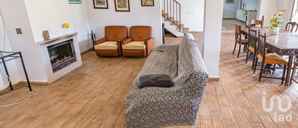 Terrain à Mexilhoeira Grande de 105 480 m²