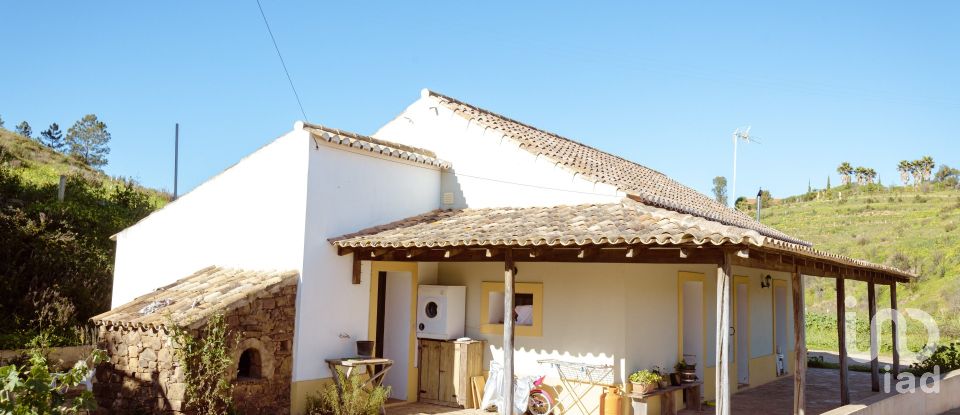 Terrain à Mexilhoeira Grande de 105 480 m²