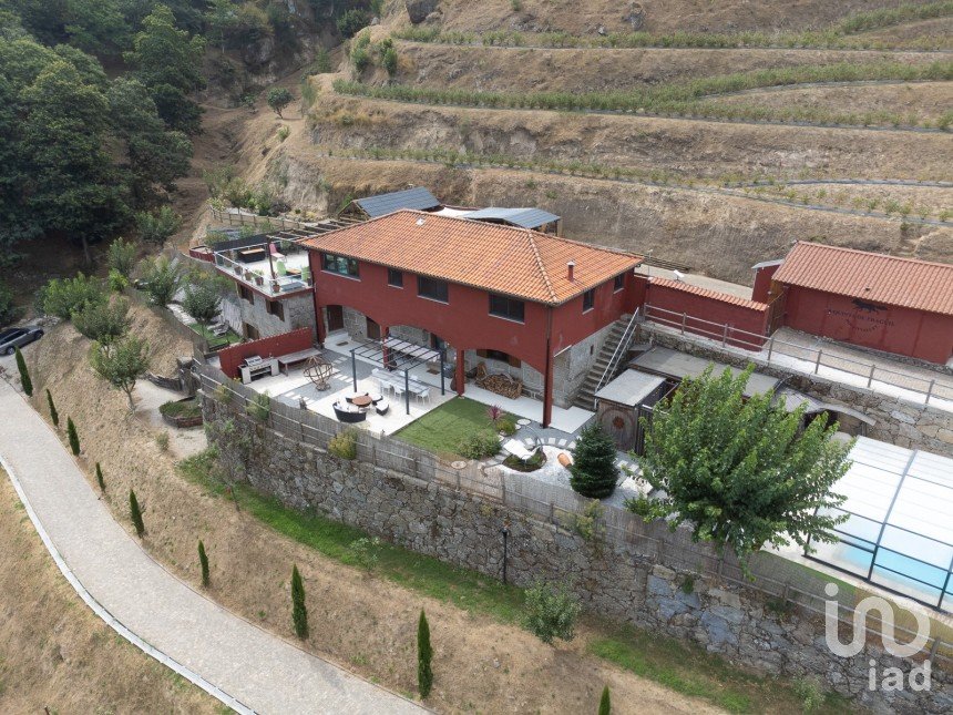 Quinta T6 em Anreade e São Romão de Aregos de 400 m²