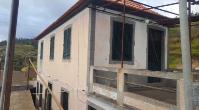 Maison rustique T8 à Calheta de 721 m²