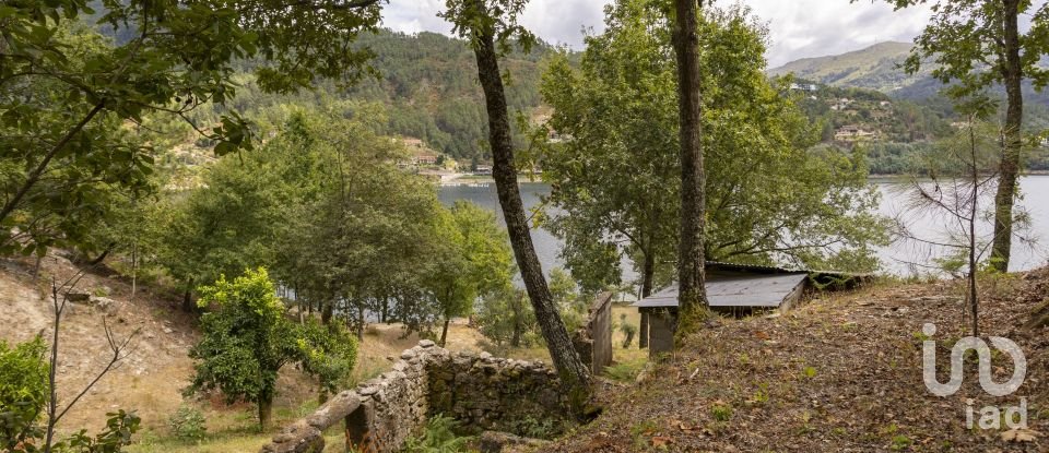 House T3 in Vilar da Veiga of 420 m²