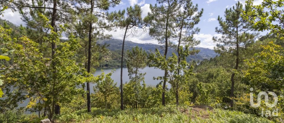 House T3 in Vilar da Veiga of 420 m²