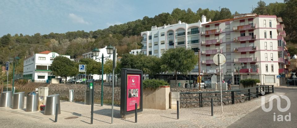 Shop / premises commercial in Alenquer (Santo Estêvão e Triana) of 125 m²