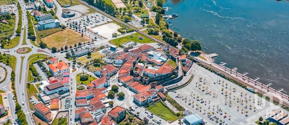 Land in Covas of 700 m²