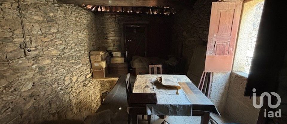 Casa de aldeia T0 em Castelo Branco de 290 m²