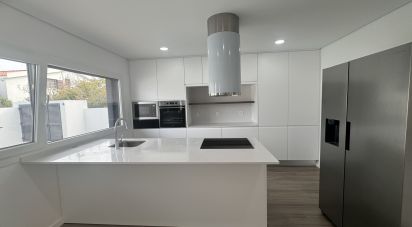 Gîte T4 à Corroios de 142 m²