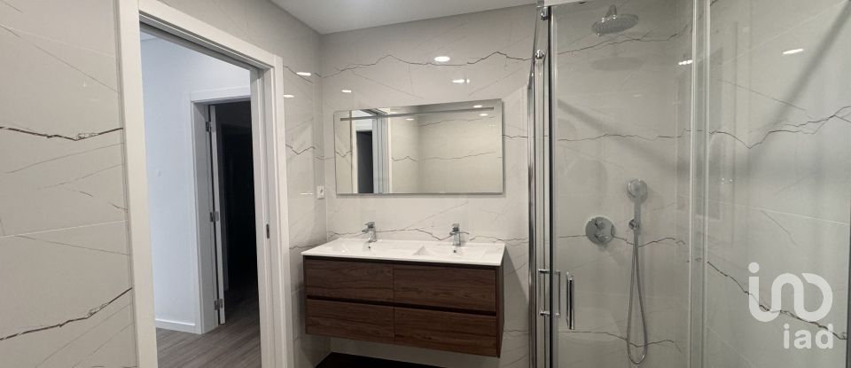 Gîte T4 à Corroios de 142 m²