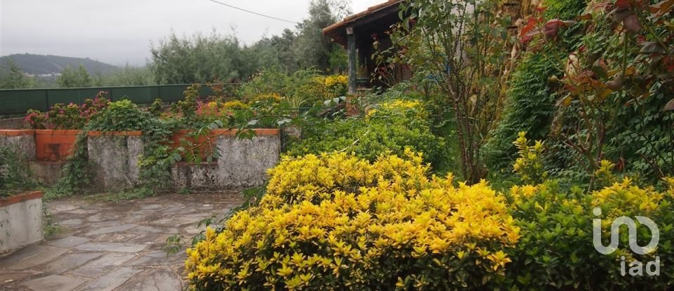 Maison T4 à Vila Nova do Ceira de 310 m²