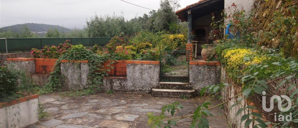 Maison T4 à Vila Nova do Ceira de 310 m²