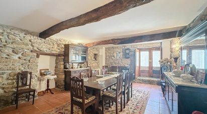 Bâtiment à Fradizela de 1 022 m²