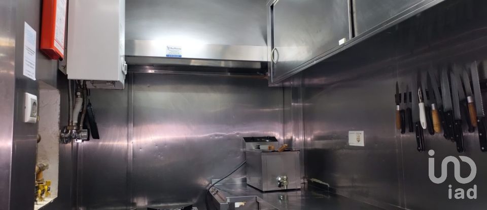 Boutique/Local commercial à Póvoa De Santo Adrião E Olival Basto de 122 m²