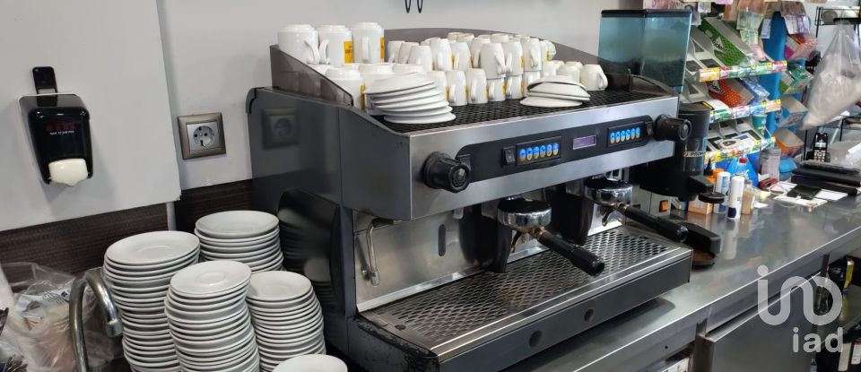 Boutique/Local commercial à Póvoa De Santo Adrião E Olival Basto de 122 m²