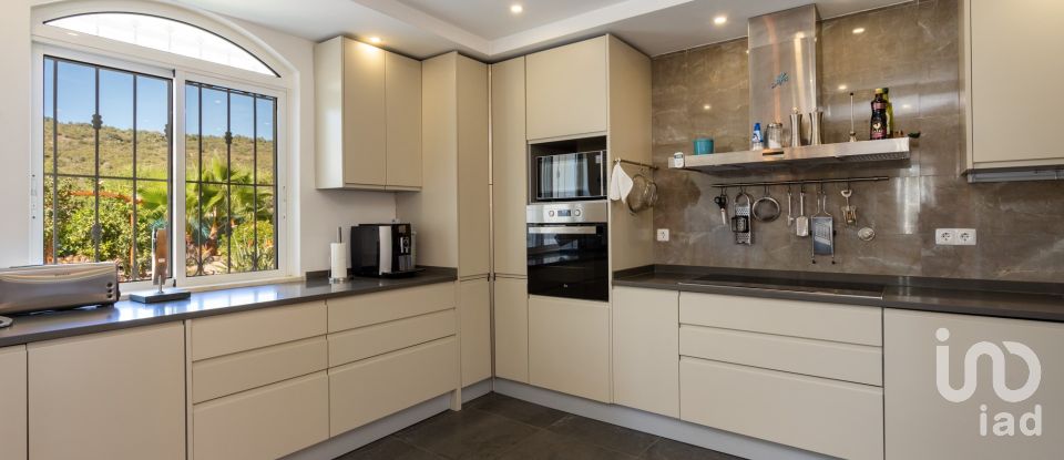 Moradia T4 em Loulé (São Clemente) de 270 m²