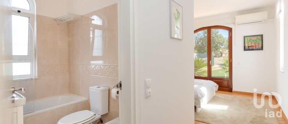 Moradia T4 em Loulé (São Clemente) de 270 m²