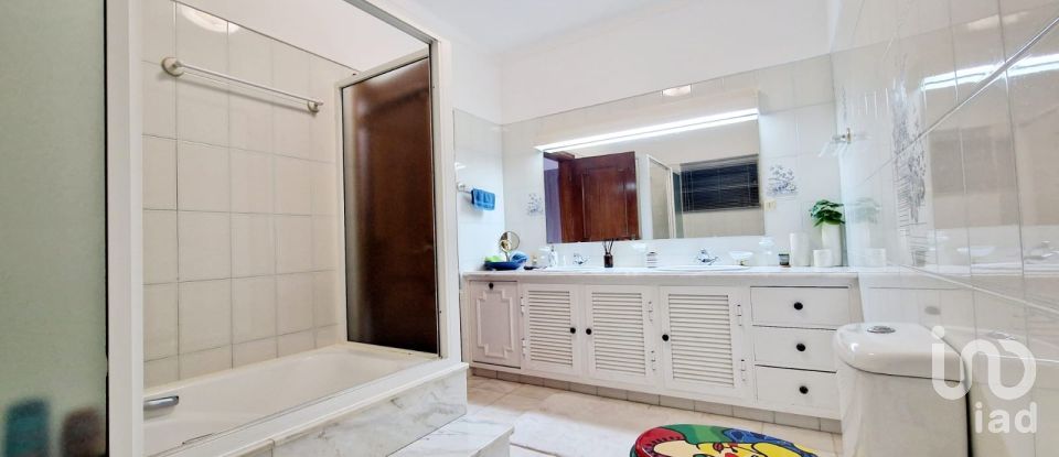 Maison T4 à Alvor de 394 m²