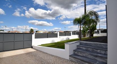 Maison T4 à Azeitão (São Lourenço e São Simão) de 161 m²