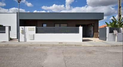 Maison T4 à Azeitão (São Lourenço e São Simão) de 161 m²