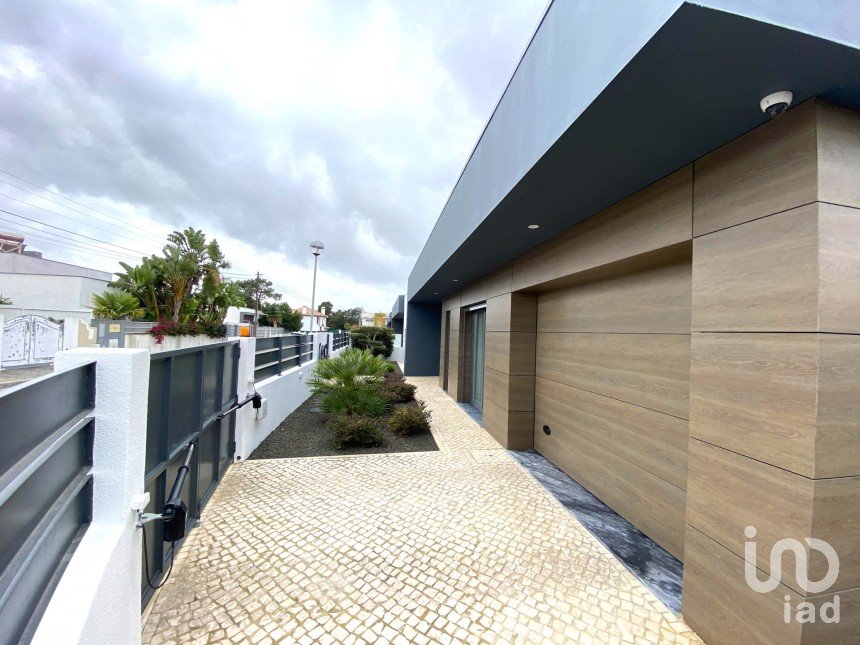 Maison T4 à Azeitão (São Lourenço e São Simão) de 161 m²