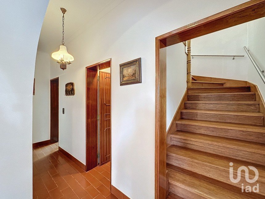 Moradia T8 em Meixedo e Padornelos de 514 m²